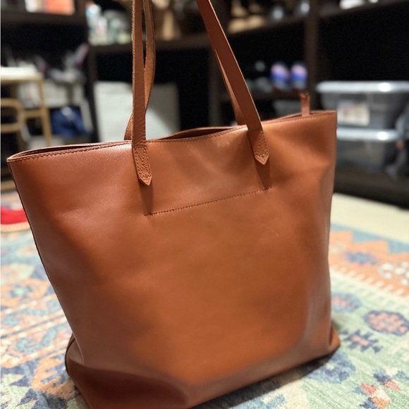 Madewell Transport Leather Tote - Picture 8 of 12